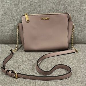 Steve Madden Mauve Crossbody Bag with Gold Accents